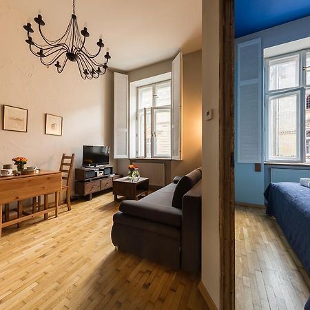 Meowmeow Apartment Krakow Bagian luar foto